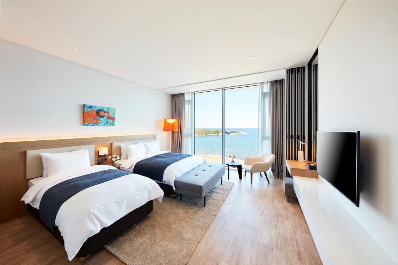 Renebleu By Walkerhill Hotel Госеонг Екстериор снимка