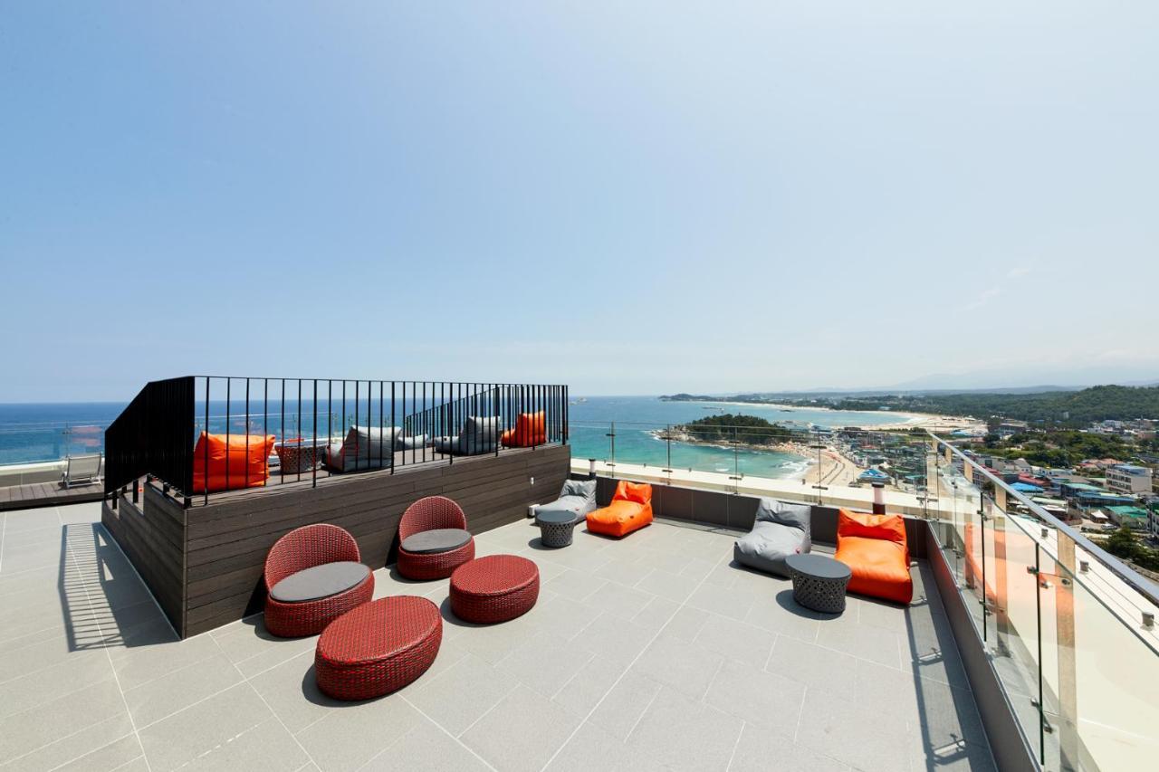 Renebleu By Walkerhill Hotel Госеонг Екстериор снимка